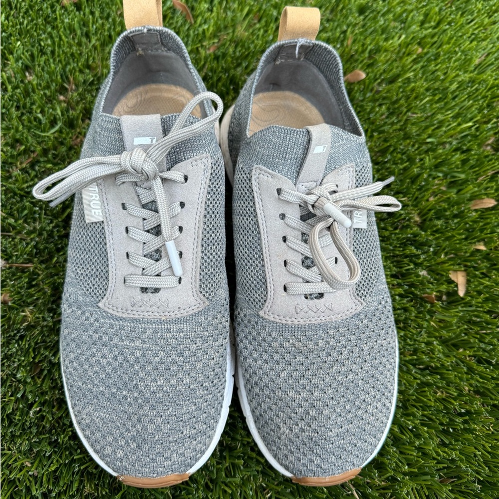 True Golf Shoes